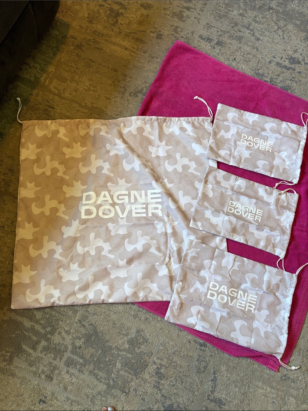 Dagne Dover Beige Camo Logo Dust Bag Set
